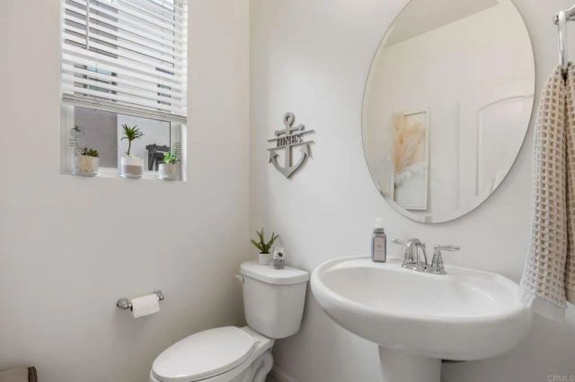 2227 Solara Lane, Vista, CA 92081
