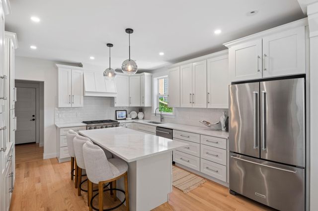 109 Pine Street E, Stillwater, MN 55082