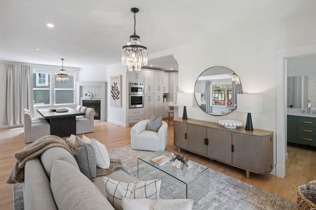 109 Pine Street E, Stillwater, MN 55082