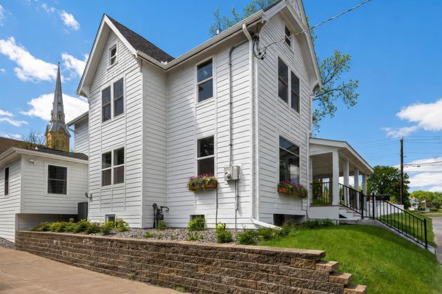 109 Pine Street E, Stillwater, MN 55082