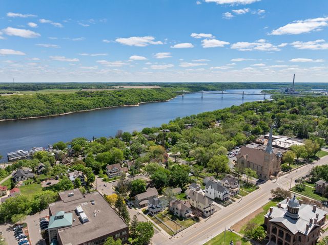109 Pine Street E, Stillwater, MN 55082