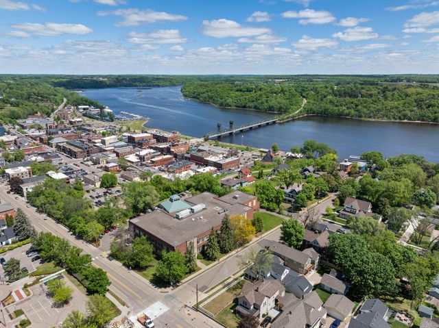 109 Pine Street E, Stillwater, MN 55082