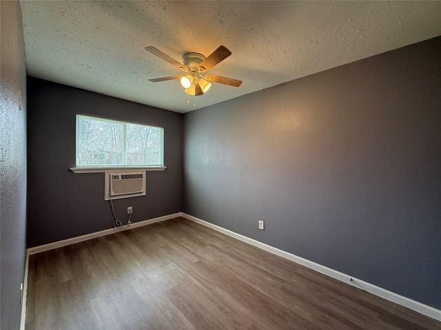 8010 Roswell Street 3, Houston, TX 77022