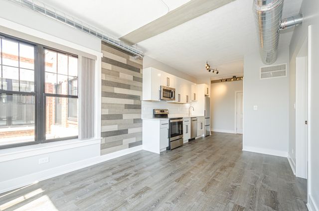 7645 N SHERIDAN Road 415, Chicago, IL 60626