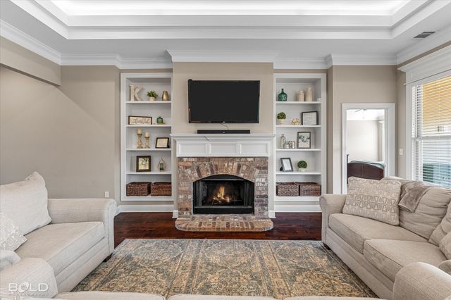 327 Ouchita Lane, Bossier City, LA 71112