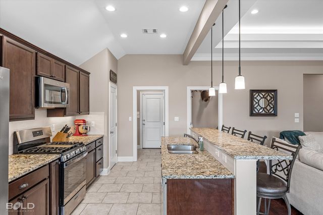 327 Ouchita Lane, Bossier City, LA 71112