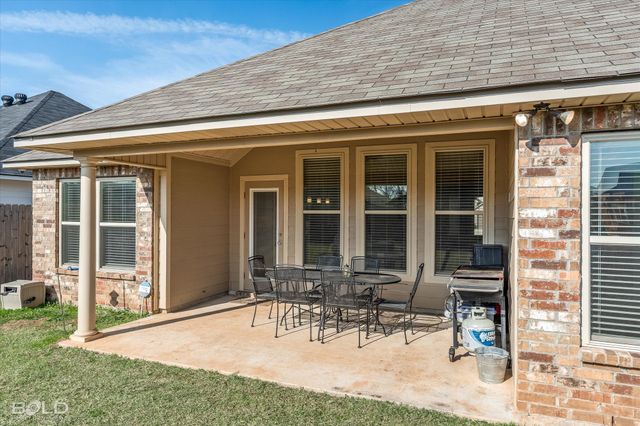 327 Ouchita Lane, Bossier City, LA 71112