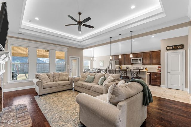 327 Ouchita Lane, Bossier City, LA 71112