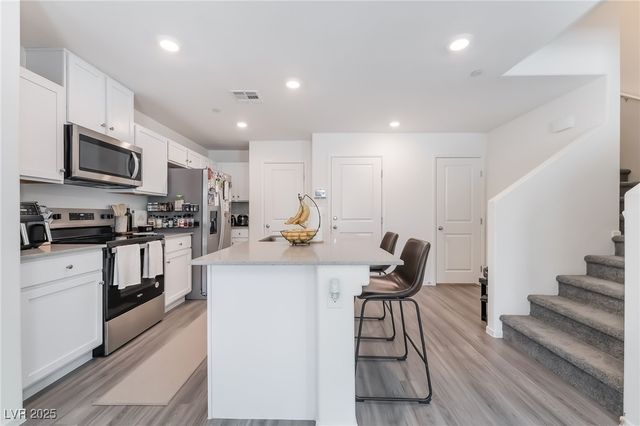 4585 Honey Hills Avenue, Las Vegas, NV 89141