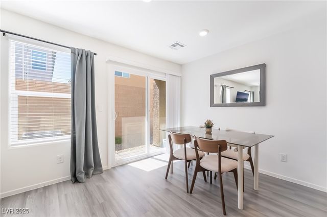 4585 Honey Hills Avenue, Las Vegas, NV 89141