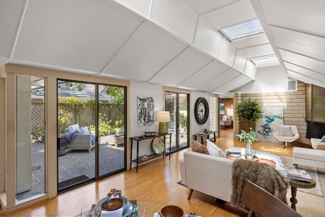 3 SW 13th SW San Carlos Street, Carmel, CA 93921