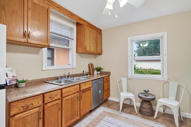 4711 Dupont Avenue N, Minneapolis, MN 55430