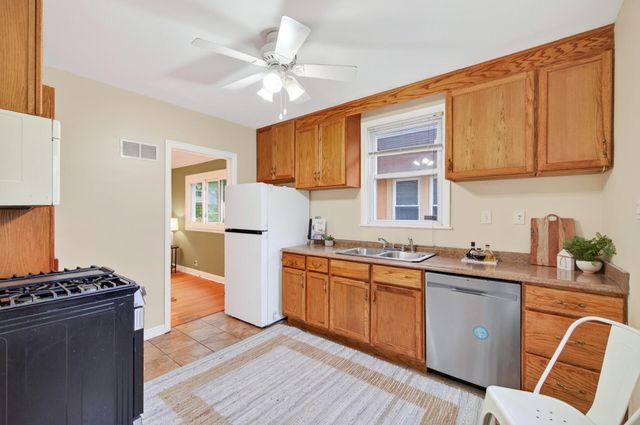 4711 Dupont Avenue N, Minneapolis, MN 55430
