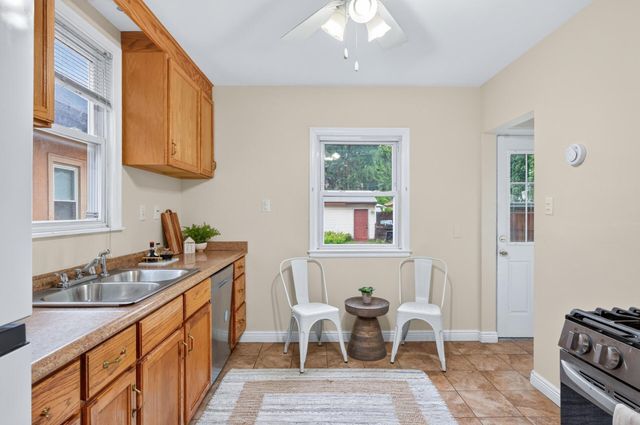 4711 Dupont Avenue N, Minneapolis, MN 55430