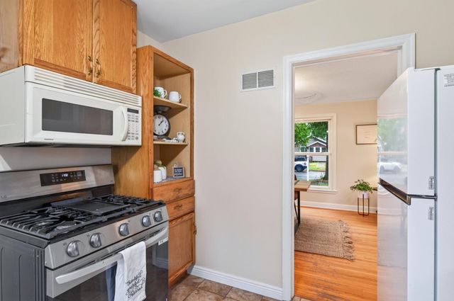 4711 Dupont Avenue N, Minneapolis, MN 55430