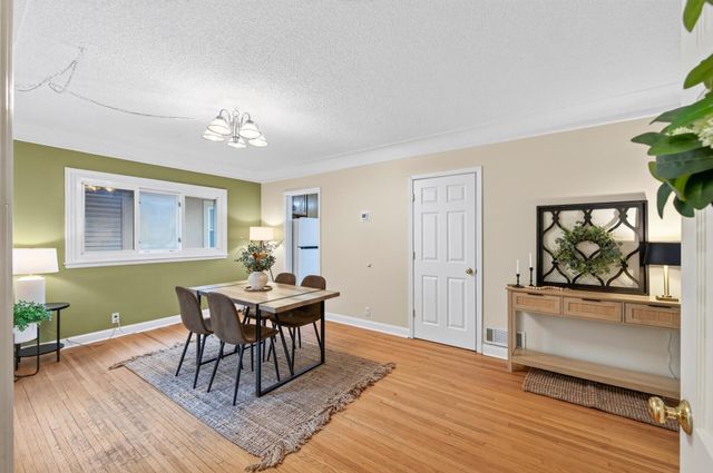 4711 Dupont Avenue N, Minneapolis, MN 55430
