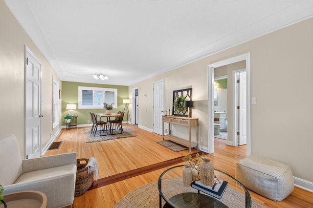 4711 Dupont Avenue N, Minneapolis, MN 55430