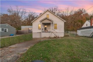 702 Greenmound Road, New Richmond, OH 45157