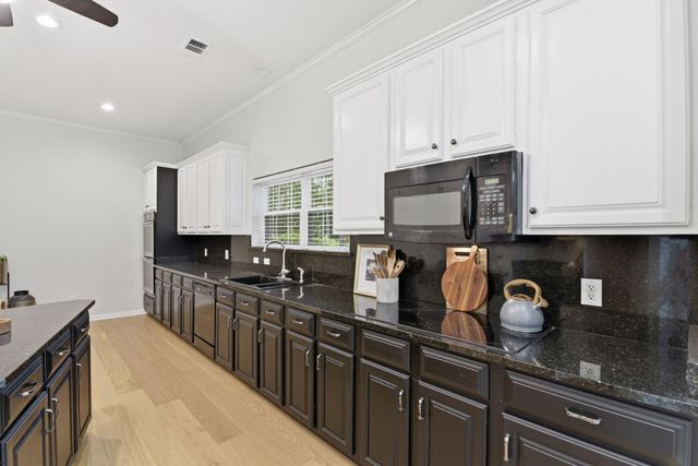 17275 Northcrest Circle, New Caney, TX 77357