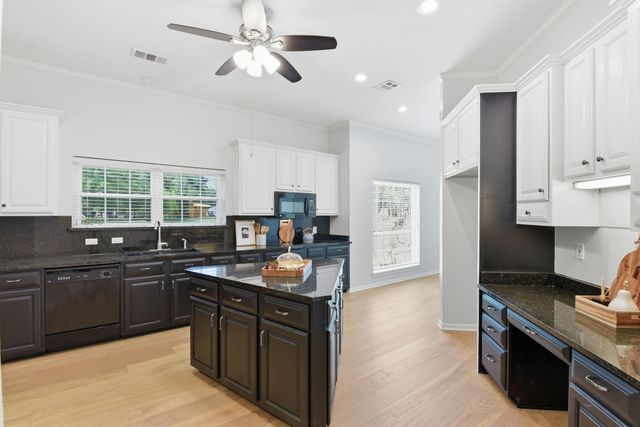 17275 Northcrest Circle, New Caney, TX 77357