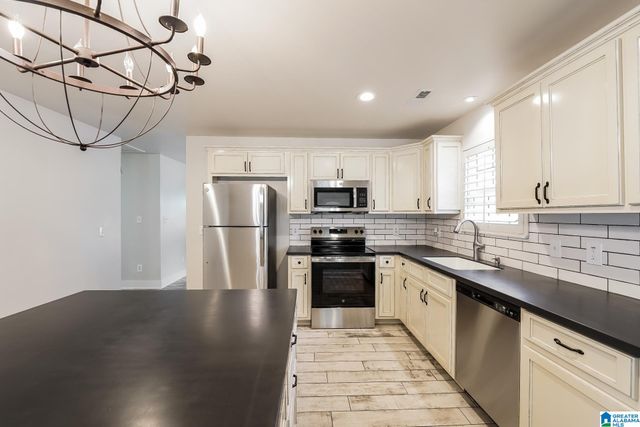 200 SUNRISE DRIVE, Odenville, AL 35120