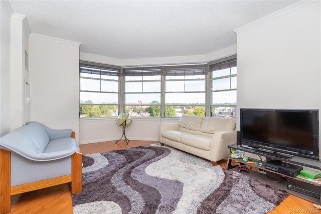 300 Mamaroneck Avenue 632, White Plains, NY 10605