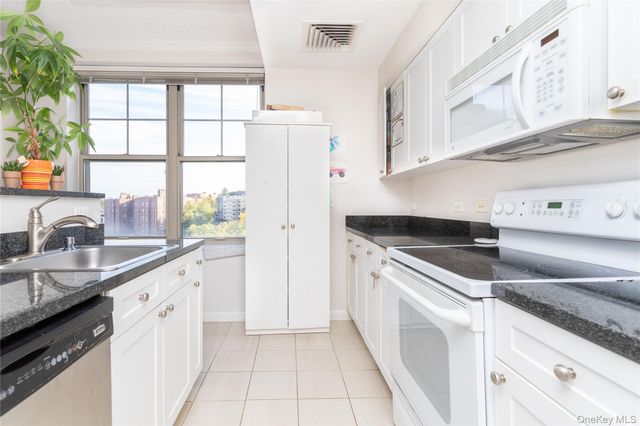 300 Mamaroneck Avenue 632, White Plains, NY 10605