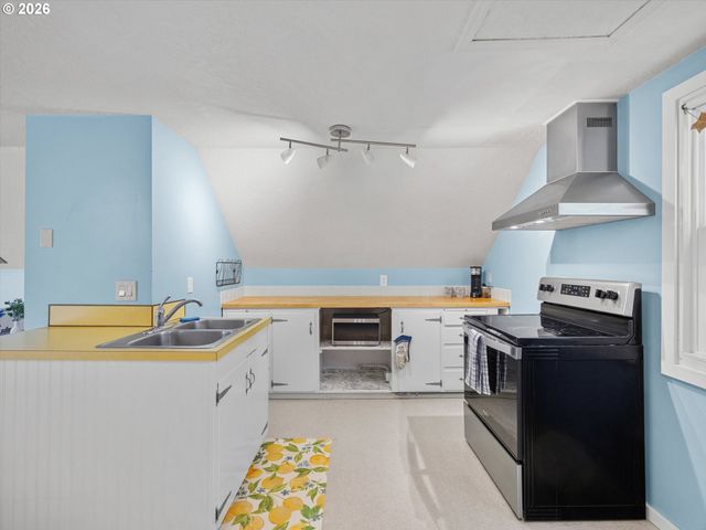 9835 Sw 80TH Ave, Portland, OR 97223