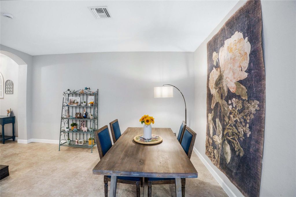 Image 10 of property listing at 8405 Lakeview Trl, Parkland, FL 33076