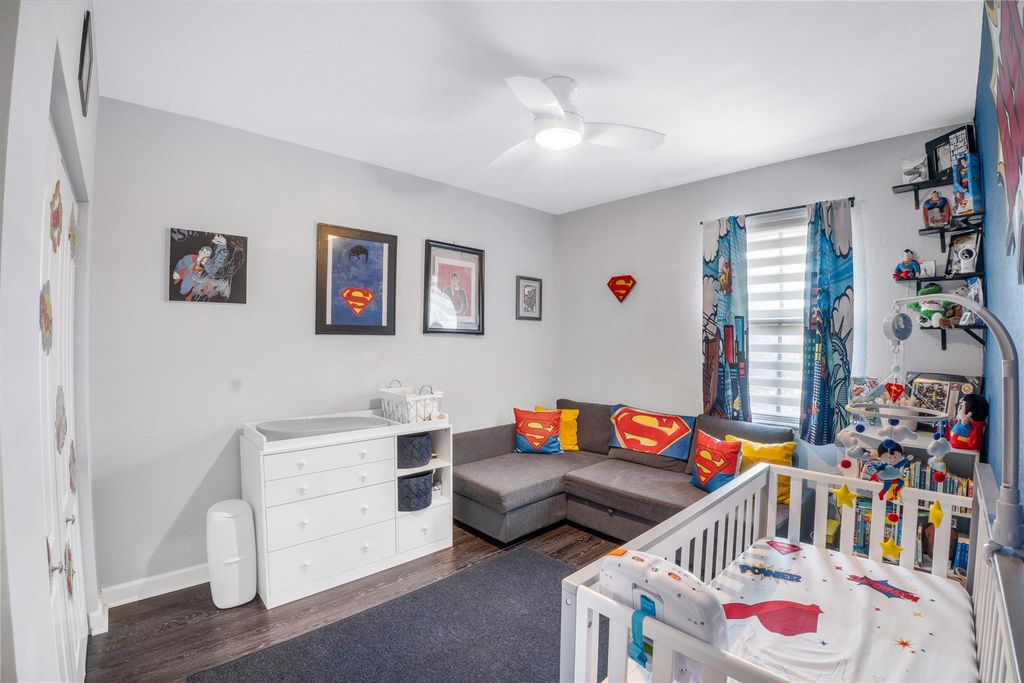 Image 43 of property listing at 8405 Lakeview Trl, Parkland, FL 33076