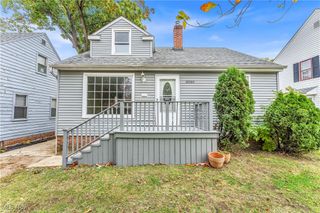 20160 Beachview Drive, Euclid, OH 44117