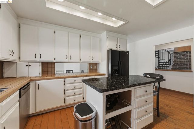 18344 Zeni Ln, Tuolumne, CA 95379