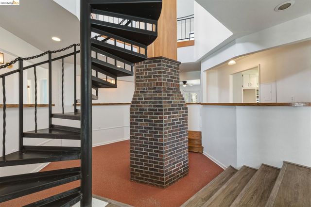 18344 Zeni Ln, Tuolumne, CA 95379