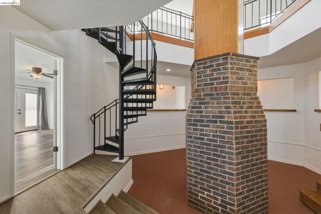 18344 Zeni Ln, Tuolumne, CA 95379