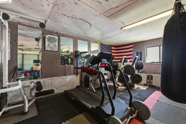 18344 Zeni Ln, Tuolumne, CA 95379