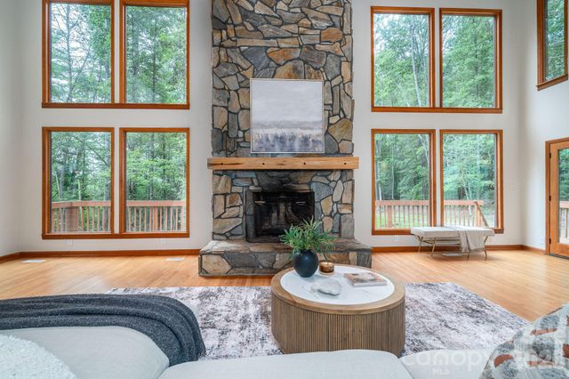 2525 Big Horn Drive, Morganton, NC 28655