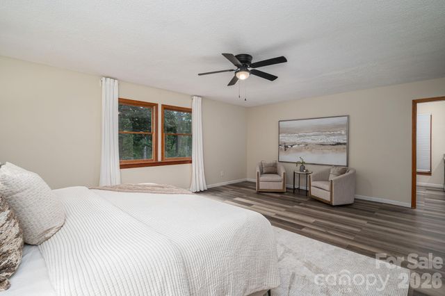 2525 Big Horn Drive, Morganton, NC 28655