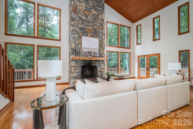 2525 Big Horn Drive, Morganton, NC 28655