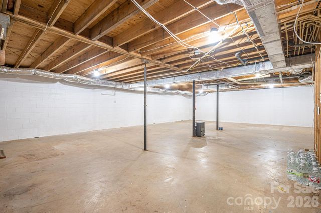 2525 Big Horn Drive, Morganton, NC 28655