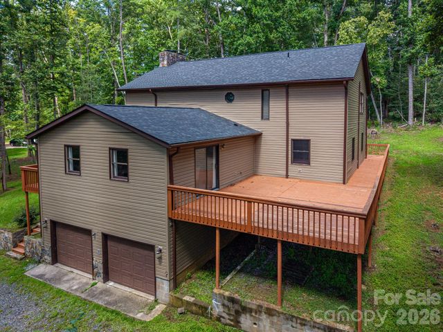 2525 Big Horn Drive, Morganton, NC 28655