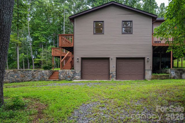 2525 Big Horn Drive, Morganton, NC 28655