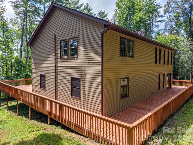 2525 Big Horn Drive, Morganton, NC 28655