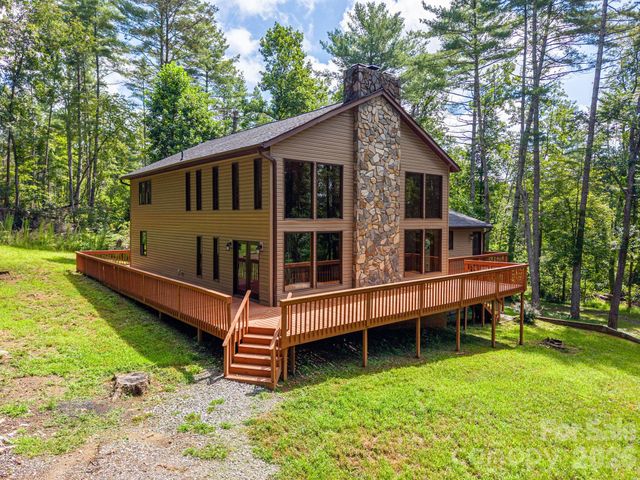 2525 Big Horn Drive, Morganton, NC 28655