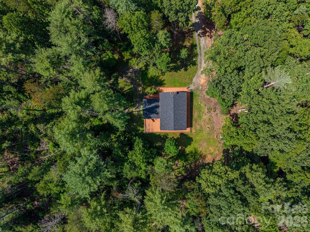 2525 Big Horn Drive, Morganton, NC 28655
