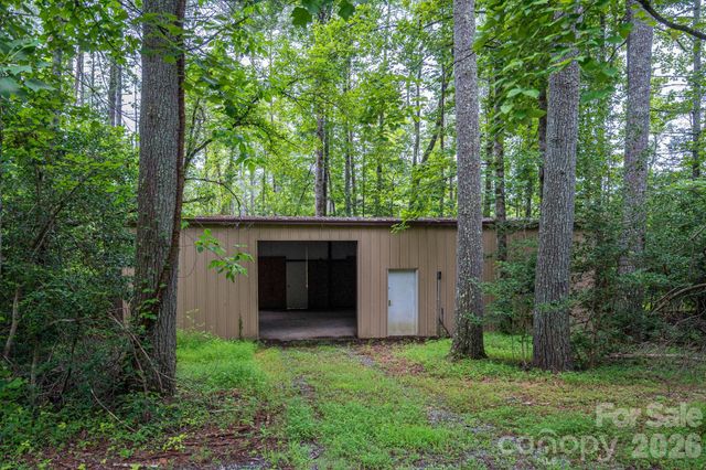 2525 Big Horn Drive, Morganton, NC 28655