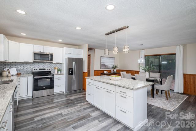 2525 Big Horn Drive, Morganton, NC 28655