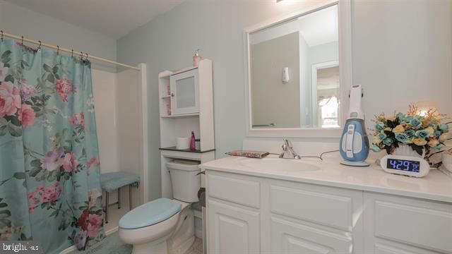 15 W BOLTON AVE, Absecon, NJ 08201