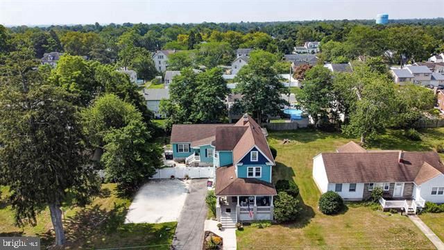 15 W BOLTON AVE, Absecon, NJ 08201