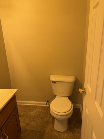 928 Van Buren Ave, Oak Grove, KY 42262