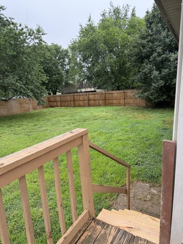928 Van Buren Ave, Oak Grove, KY 42262